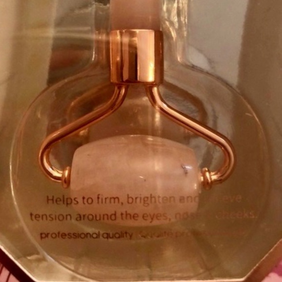 NWOT Authentic, Rose Quartz Facial Roller - Picture 3 of 6